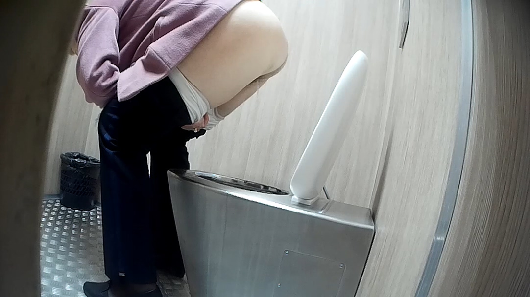 Pissing all over public toilet